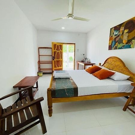 Ratnam Hotel Jaffna Luaran gambar