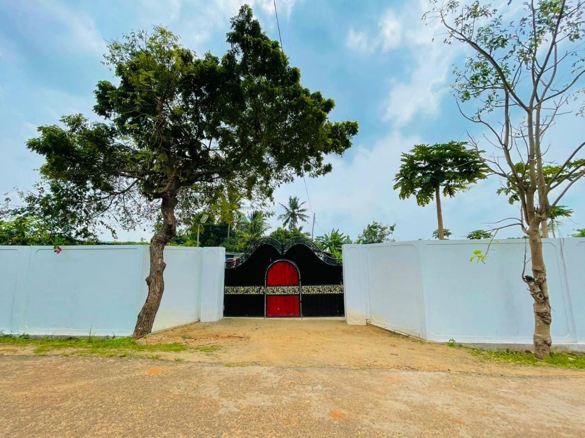 Ratnam Hotel Jaffna Luaran gambar